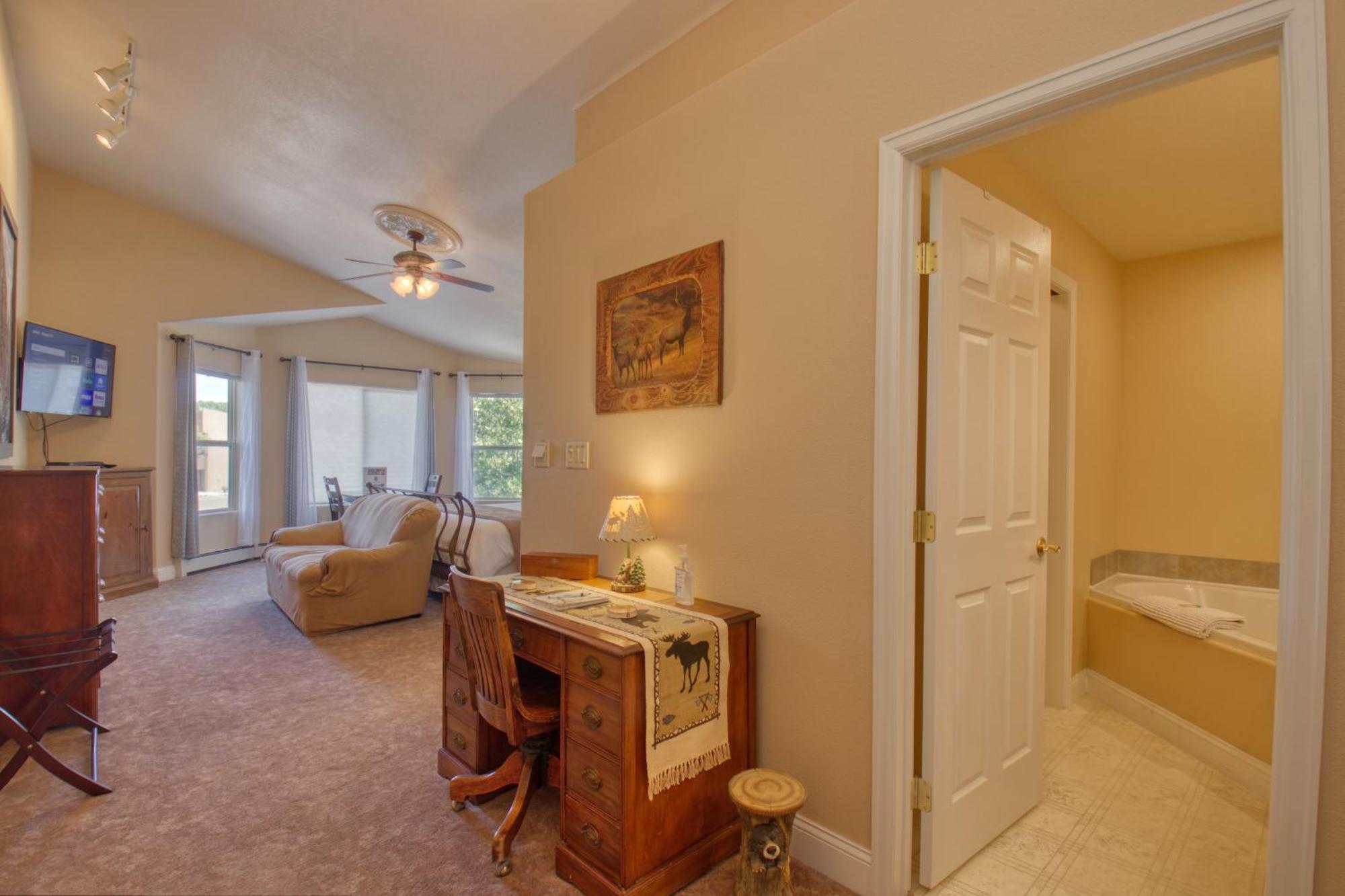 Castle Creek Manor Bed and Breakfast Grand Junction Εξωτερικό φωτογραφία